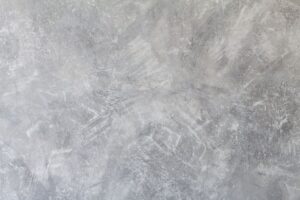 profesjonalnie wygładzona powierzchnia betonowa na placu budowy